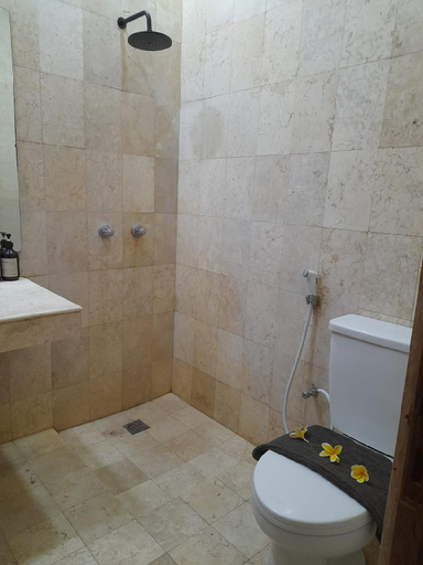 Bathroom 4, Villaku Kuta Bali, Badung