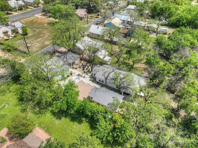 Aerial view, The Grove-a: Cozy Cottage 2-blocks to Marktplatz!, Gillespie