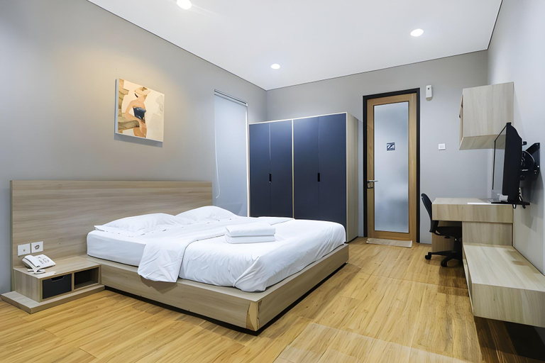 bedroom 18