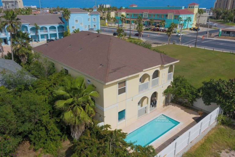Exterior & Views 2, Clean Pool Walk to Beach - Pet Ok - Ground Floor, Cameron