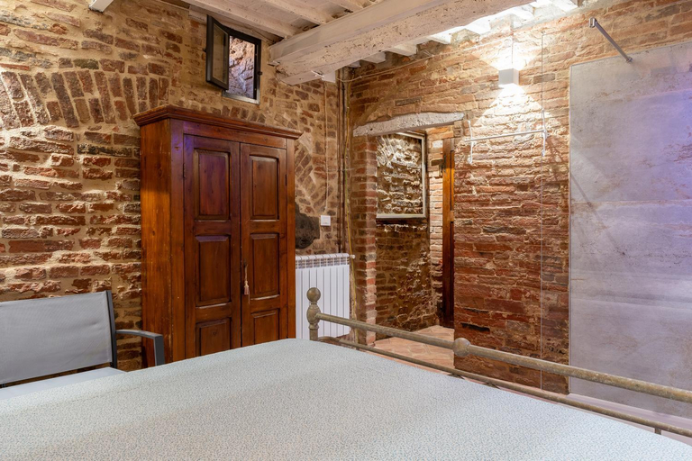 Others 5, La Casina, Arezzo