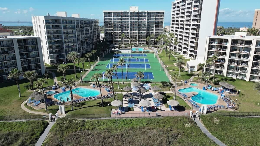 Exterior & Views 2, Saida Royale 9039, Cameron