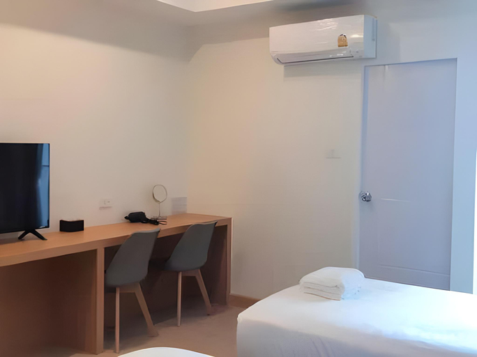 Bedroom 3, Ceniq Hotel , Muang Lampang