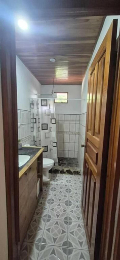 Bathroom 4, Abacaxi Hostel, Puntarenas