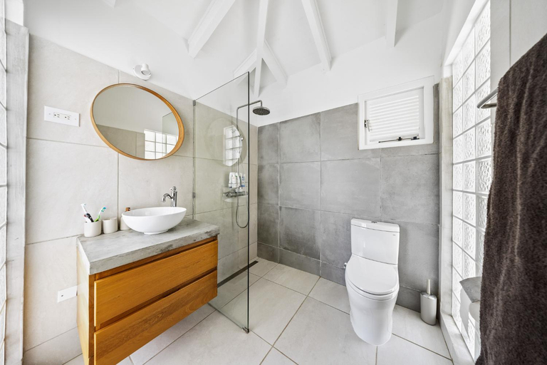 Bathroom 3, Koeriboeri Aruba Lodges
