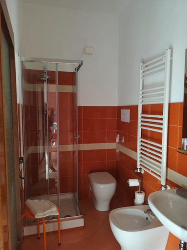 Bathroom, B&B Dietro l'Angolo, Benevento