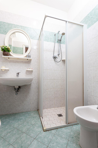 Bathroom 5, Hotel Solaris, Forli' - Cesena