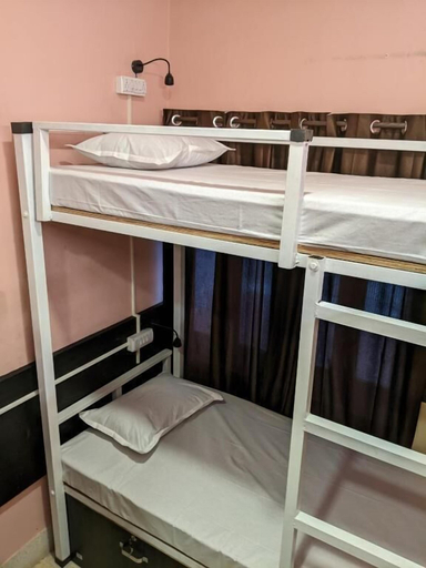 Bedroom 4, GUTEN TAG, North 24 Parganas