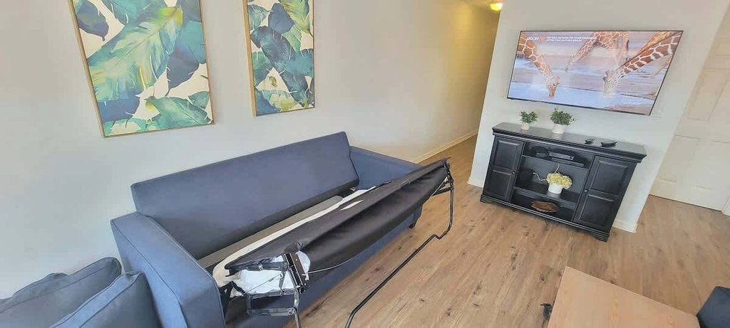 Living area 3, 3rd Flr Beachview Luxe - Elevator - Pool - BBQ, Cameron
