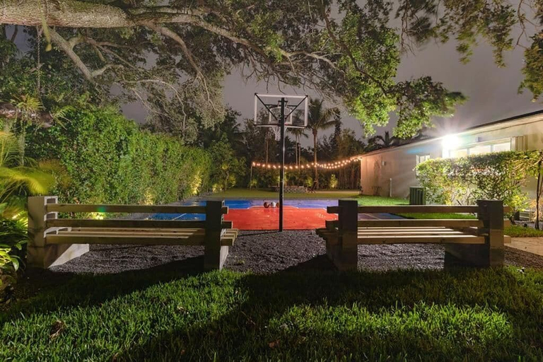 Sport court 2, Villa Oahu Basketball Fire Pit Mini Golf, Miami-Dade