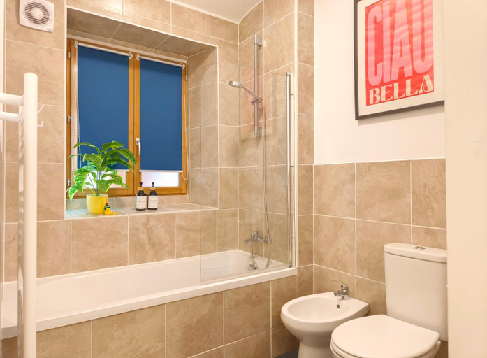 Bathroom 2, Hideaway Apartments - Ski Sauze d'Oulx and the Via Lattea, Torino