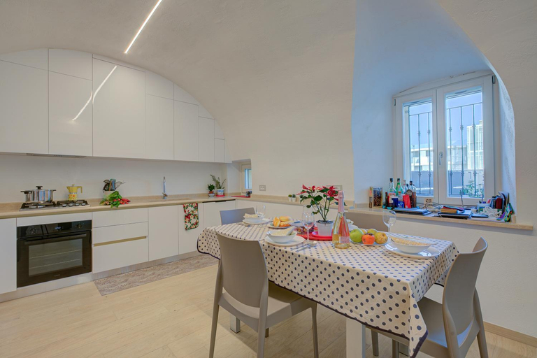 Kitchen 4, Peschiera Apartments Near The Lake, Verona