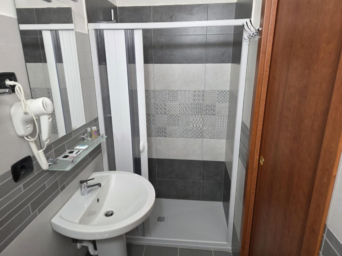 Bathroom 3, Casa Vacanze Galatro, Salerno