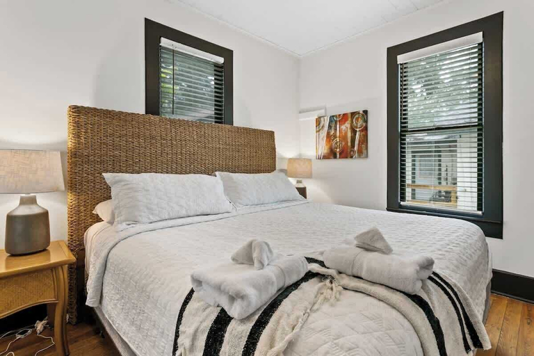 Room 2, Pet Friendly Bungalow in St Augustine, Saint Johns