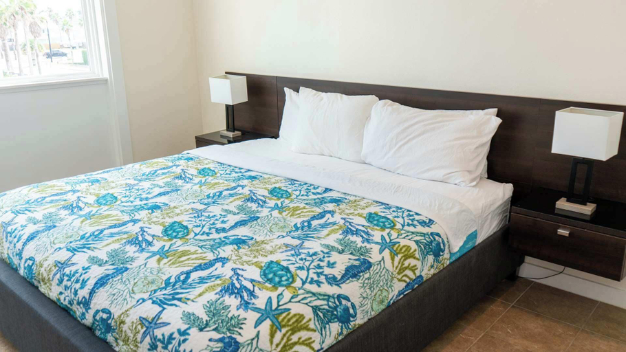 Bedroom 3, La Internacional 313, Cameron