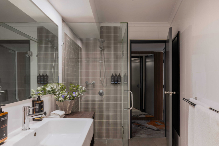 Bathroom 5, Mercure Brisbane Spring Hill, Spring Hill