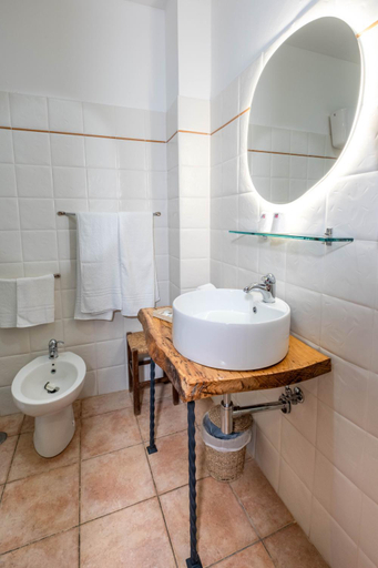 Bathroom 2, Fra Viaco AgriResort, Viterbo