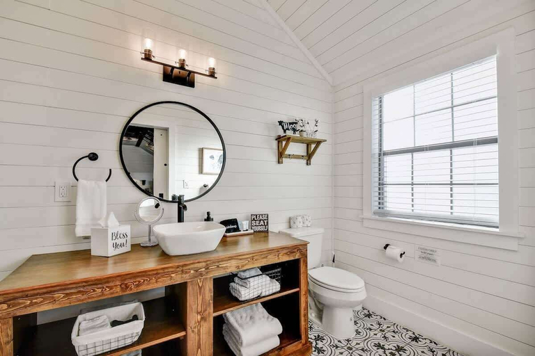 Bathroom 4, Windmill Meadows Cottages-firepit-hill Country Views!!, Gillespie