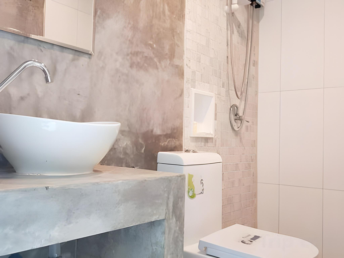 Bathroom 5, Laemsai Resort, Phuket Island