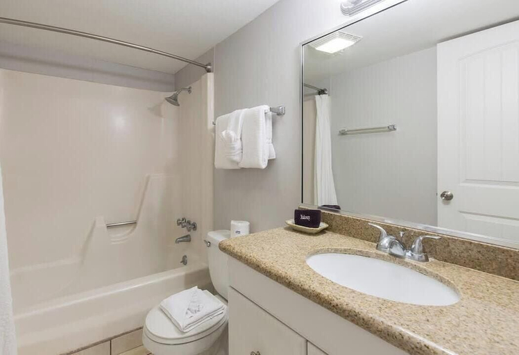 Bathroom 3, Poolside - Family Perfect - On Beach - 1st Floor, Cameron