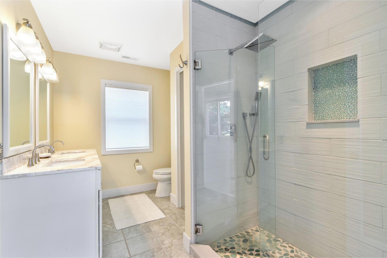 Bathroom 3, Holly Road 47, Sussex