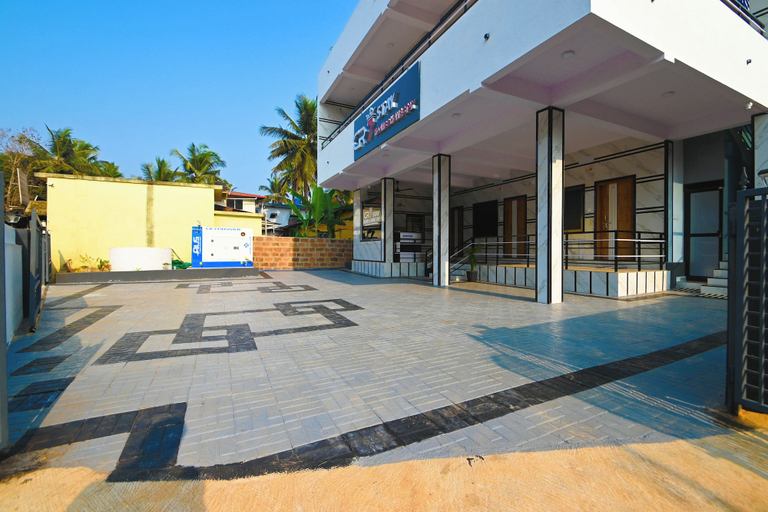 Exterior 4, CR7 Stay Rooms and Homestay, Uttara Kannada