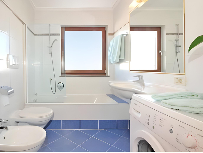 Bathroom 2, Apartment Gertrud, Bolzano