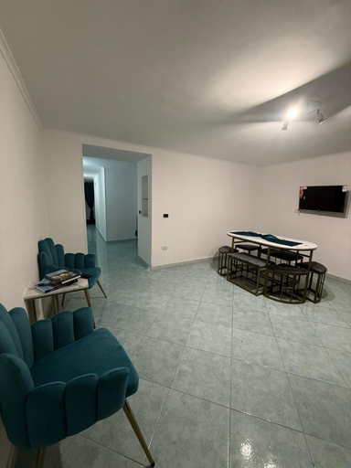 Others 5, Antonella Home, Napoli