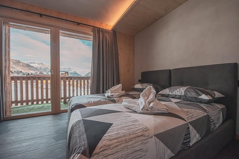 Bedroom 2, Chalet Mountain Ibex - Myholidaylivigno, Sondrio