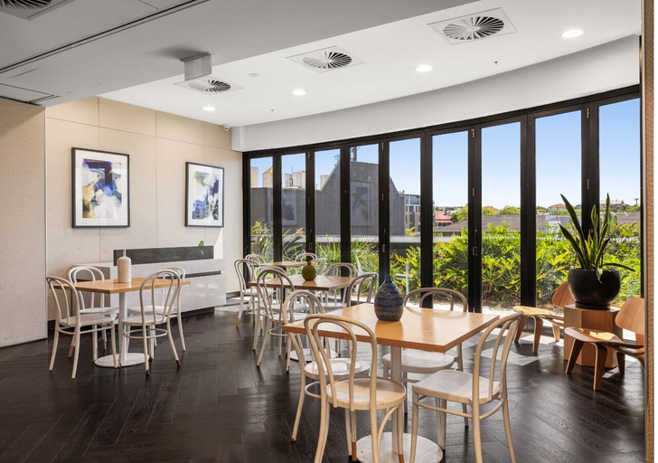 Dining, City Lights Retreat – Fortitude Valley, Fortitude Valley