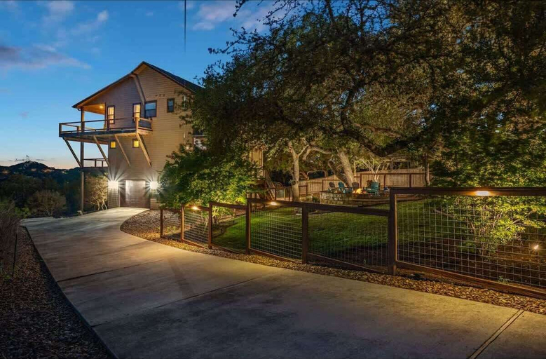 Exterior & Views 2, Canyon Lakehouse Panoramic Lake Views With Firepit!, Comal