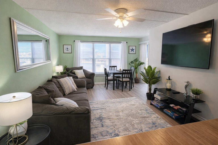 Others 5, Gulfview II #408, Cameron