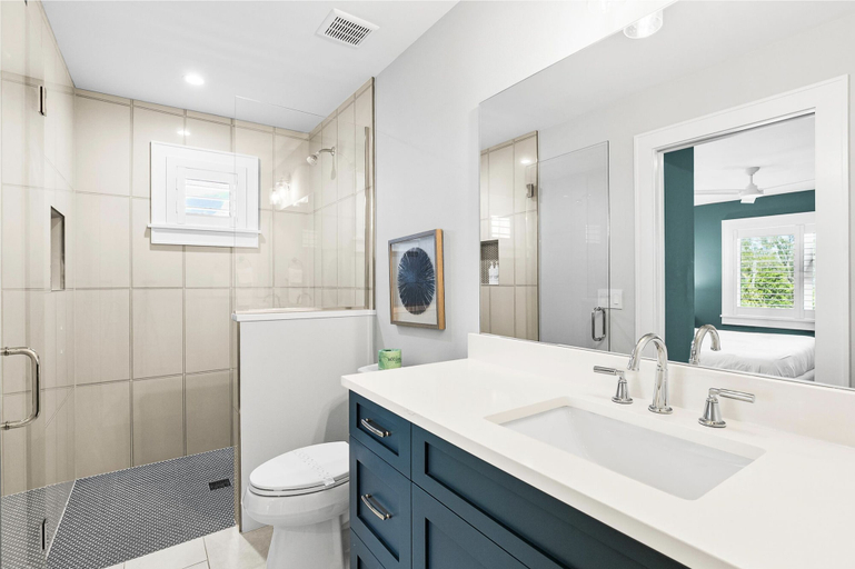 Bathroom 4, Sunshine & Good Times managed by Beach Retreats, Manatee