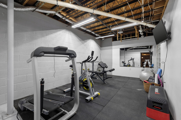 Fitness facility, The Pool House, Pennington