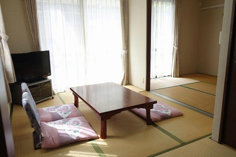 Others 4, Condominium Toraya, Shimoda