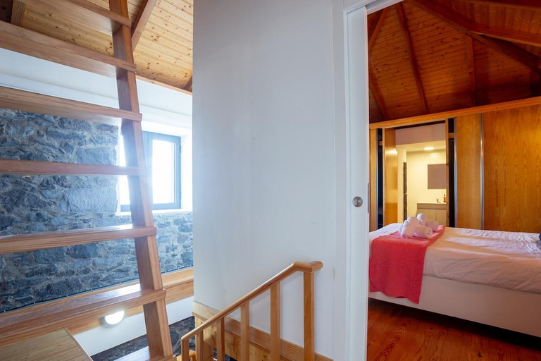 5, Villa das Escaleiras (With Pool & Jacuzzy), Porto Moniz