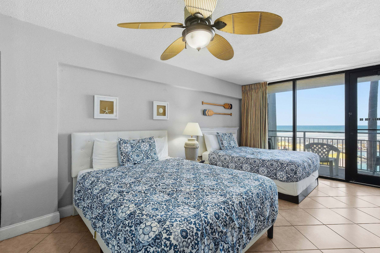 Room 3, Hawaiian Inn 209, Volusia