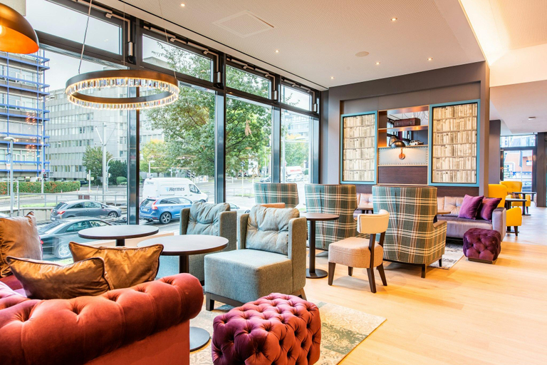 Public Area, Premier Inn Stuttgart Feuerbach, Stuttgart