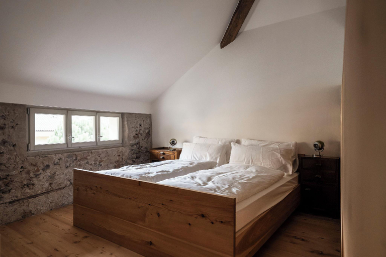 Bedroom 3, Ansitz Thierburg, Bolzano
