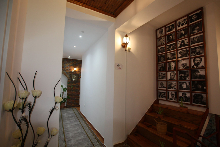 Others 4, Hotel Buzi Berat, Beratit