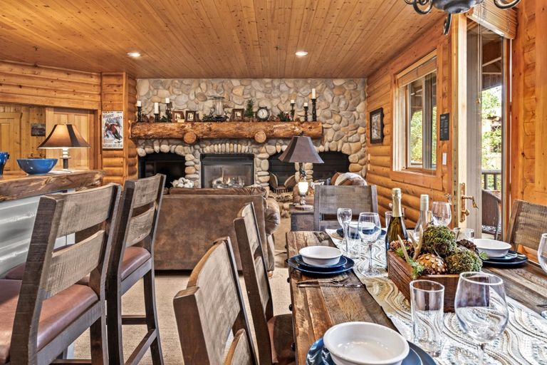 Food & Drinks 5, Black Bear Lodge BBL-351A by KBM, Summit
