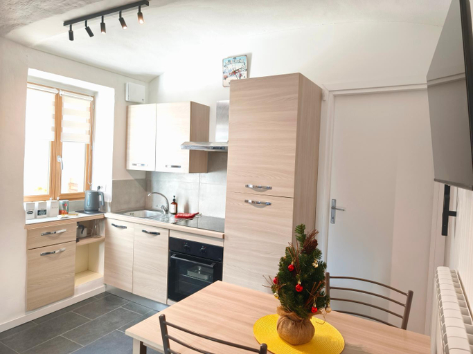 Others 4, Hideaway Apartments - Ski Sauze d'Oulx and the Via Lattea, Torino