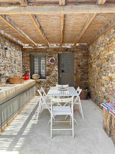 Food & Drinks, VILLA CHRISTINA-Soros beach, Antiparos, South Aegean