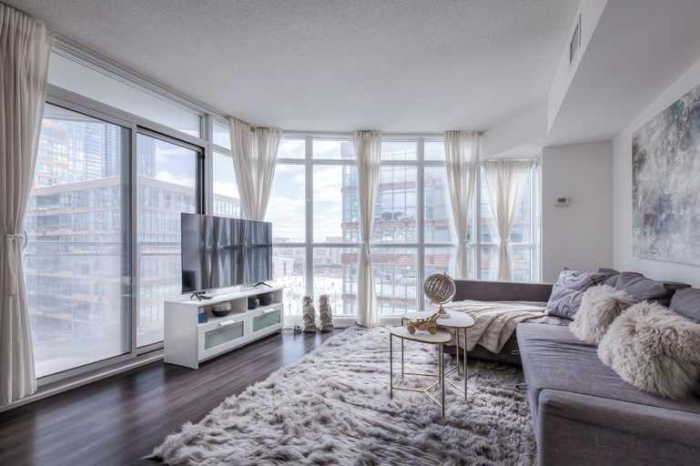 Living area 3, Celestara Suites - Downtown, Toronto