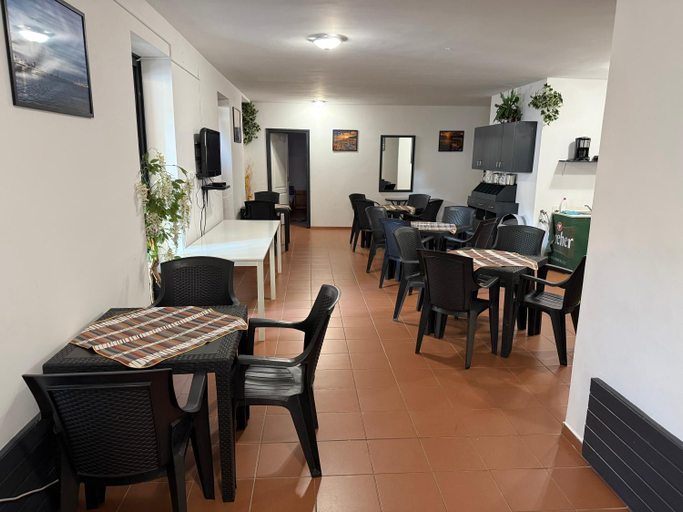 Food & Drinks 5, Beach Hostel Balatonboglar, Fonyód