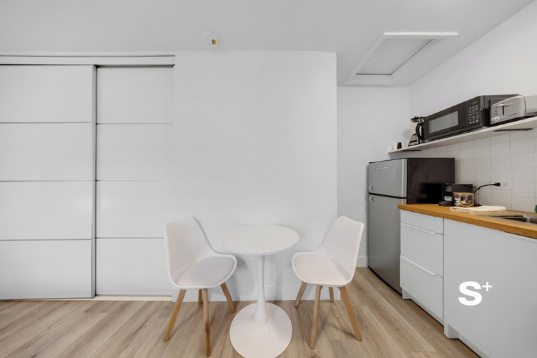 Interior 4, Chic Miami Studio - Gym and Free Parking, Miami-Dade