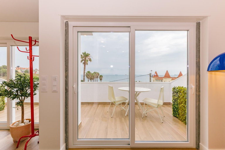 Others 2, RENT4REST Estoril Seafront Apartments, Cascais