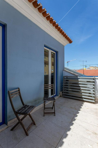 Others 4, ALTIDO 2-BR Flat w/Terrace near Time Out Market, Lisbon