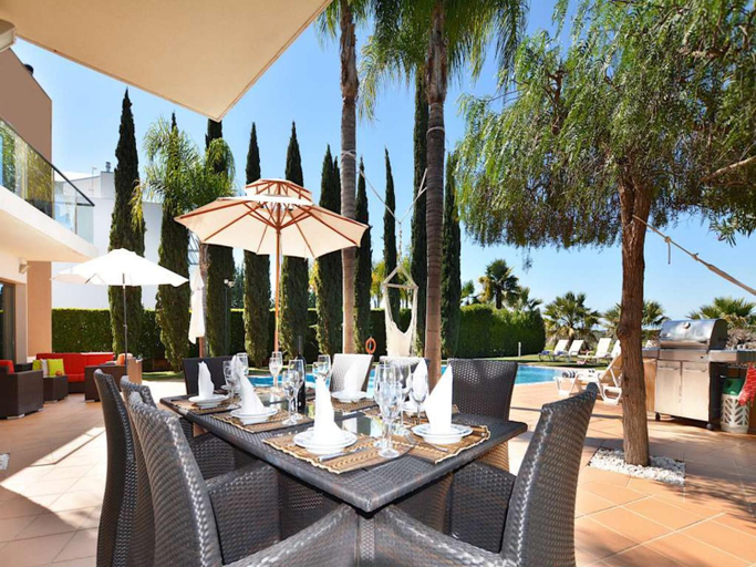 Food & Drinks 4, Special Vilamoura Villa 6 Bedrooms Villa Lagoon Private Pool, Loulé