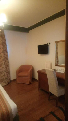 Bedroom 4, Hotel Pelasgos, Peloponnese